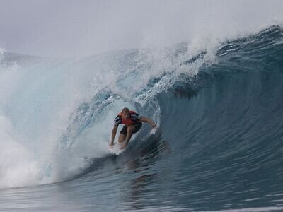© ASP: Kirstin | Adrian Buchan gewinnt den Billabong Pro Tahiti 2013