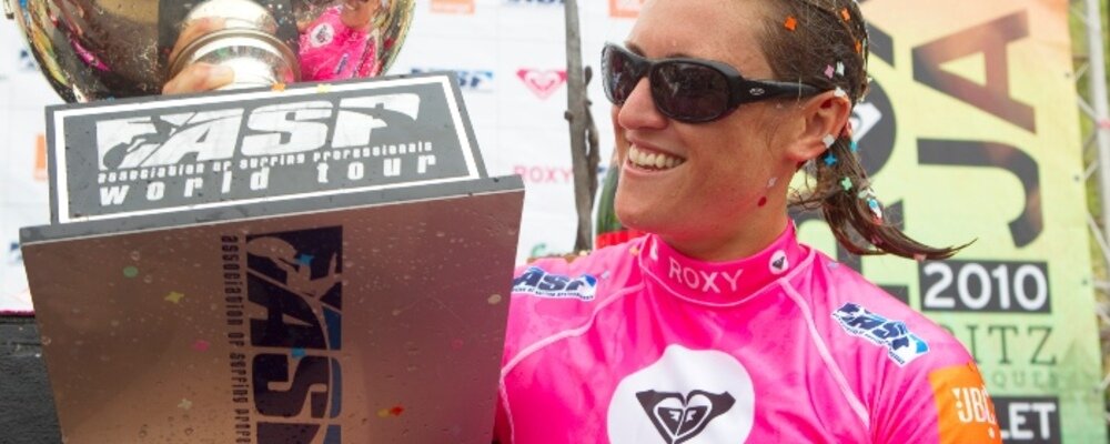 ASP/Aquashot | Cori Schumacher Wins the 2010  ASP  World Longboard Title 