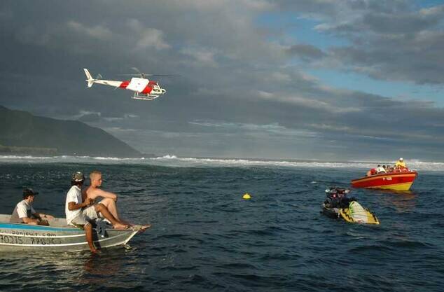 Photographer Lars Jacobsen | Surf Spot |  Teahupoo | Tahiti