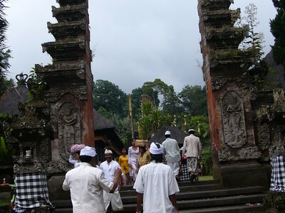 Tempel | Surf and Study on Bali