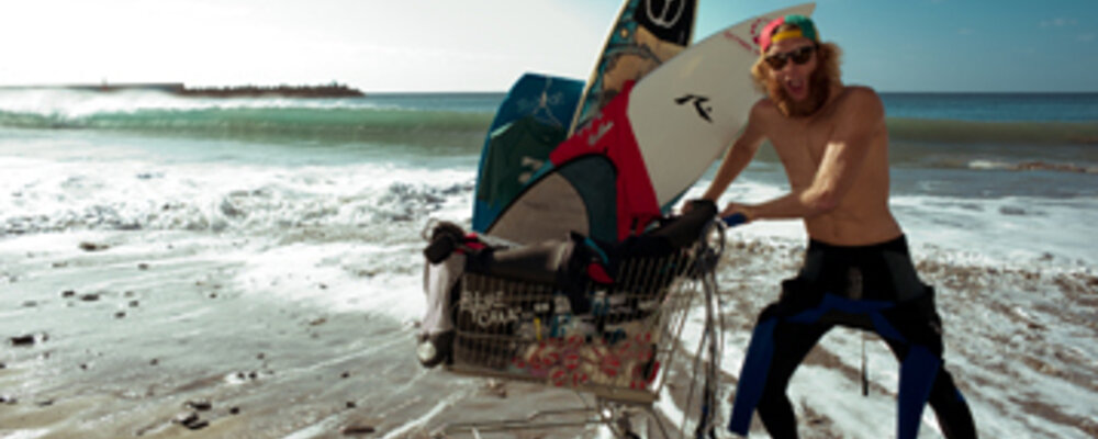 Pictures by: Christoph Leib – Surfer: Jasper Schmidt | OTRO MODO Surfshop 