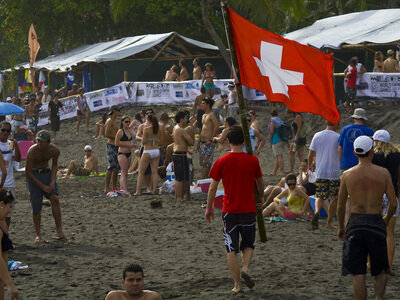 Das Schweizer Surfteam an den Surf-Weltmeisterschaften in Costa Rica