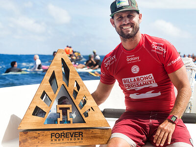 Image: WSL / Kelly Cestari | Jeremy Flores gewinnt den Billabong Pro Tahiti 2015