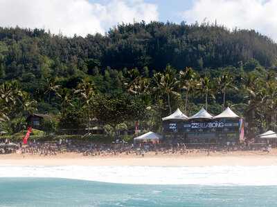 ASP/CI via Getty Images | Billabong Pipe Masters in Hawaii 2009