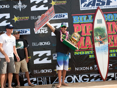 ASP/CI via Getty Images | Joel Parkinson verteidigt seine Vans Triple Crown of Surfing