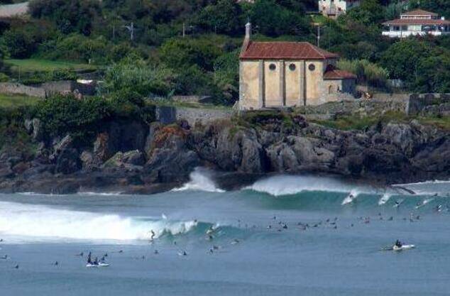 Mundaka | Pais Vasco | Great and longest  lefthander in europe| ©Adolfo pixelio.de