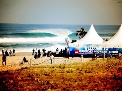 Credit: © testemale | Mick Fanning wins  Quiksilver Pro 2010