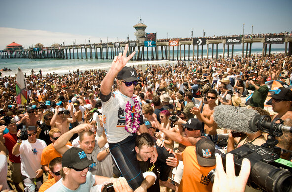 Simpson makes it  a double at the US Open of Surfing 2010