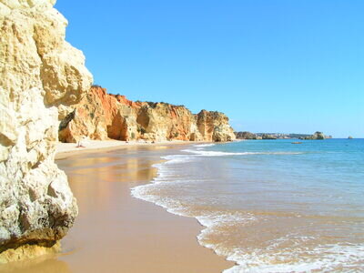365 Tage im Jahr surfen in Wellenreitcamps | Algarve | ©  Miroslaw pixelio.de