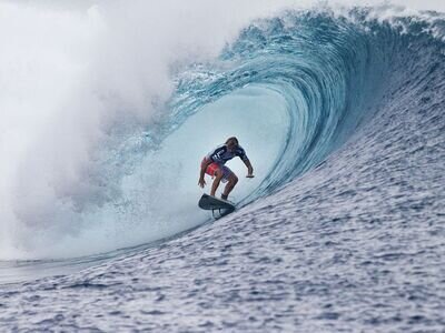 © ASP: Kirstin | Adrian Buchan Wins Billabong Pro Tahiti