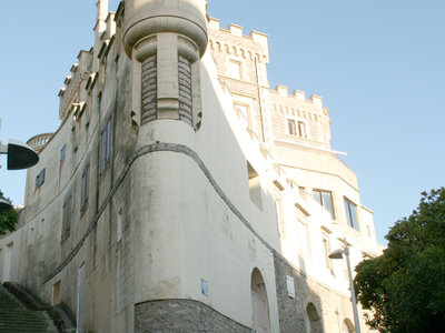 Alte Häuser und Villen zeichnen das Stadtbild von Biarritz aus