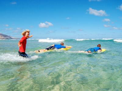 OTRO MODO  Surf Camp Fuerteventura | supported by BILLABONG