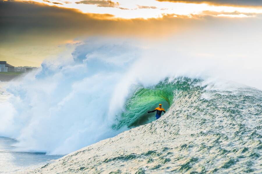 Photographer Lars Jacobsen | The best surf spots in Europe for surfing | Nic von Rupp surfs Mullaghmore in Ireland