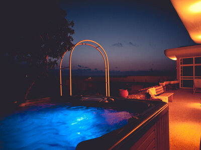 jacuzzi with sea view